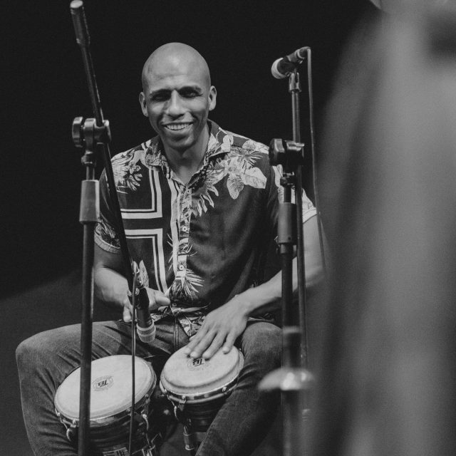 Amado Méndez – Bongosero de la Banda